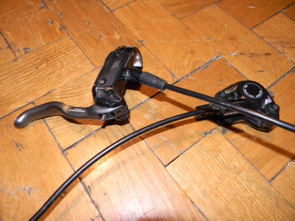    Shimano Deore - 2500 .